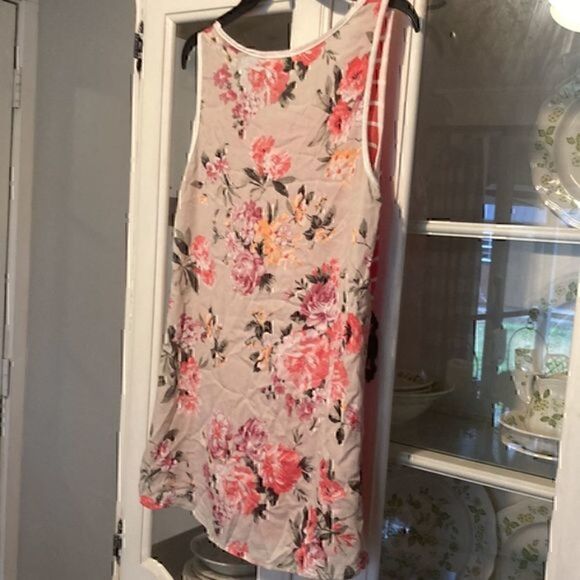 Twenty Second large tank top - Picture 5 of 5